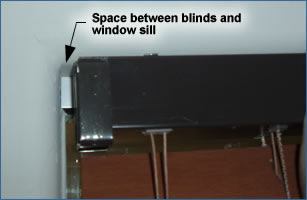 Mount blinds with slight gap between the window sill and the blind headrail